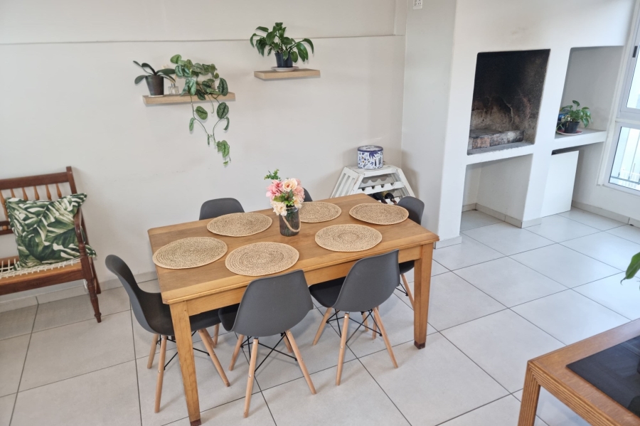 To Let 2 Bedroom Property for Rent in Vredekloof East Western Cape